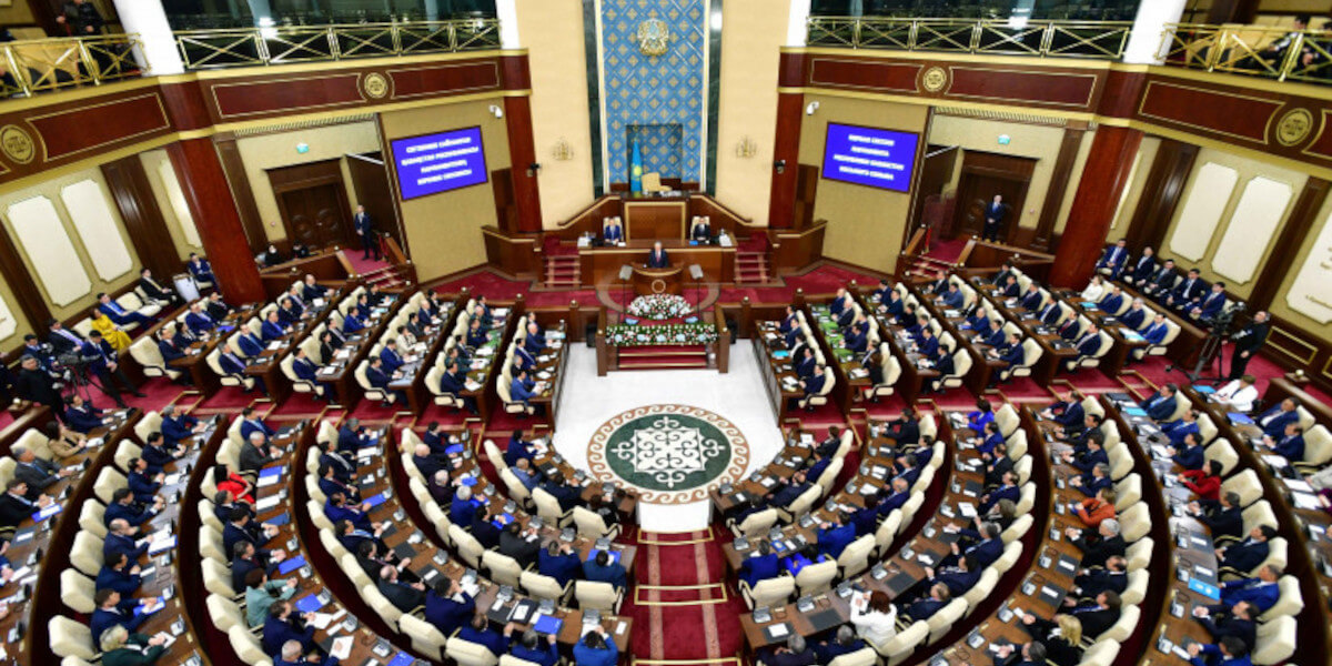 Законопроекты о защите прав потребителей приняты в работу депутатами Мажилиса Парламента