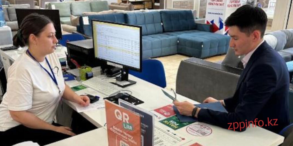 Cпециалистами Департамента торговли и защиты прав потребителей по Павлодарской области проведена акция в торговом доме «Квазар» по разъяснению прав потребителей